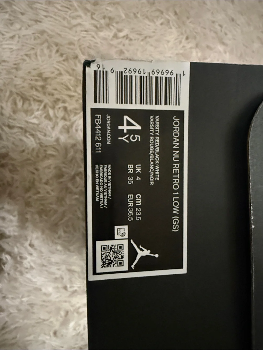 Box with Jumpman logo